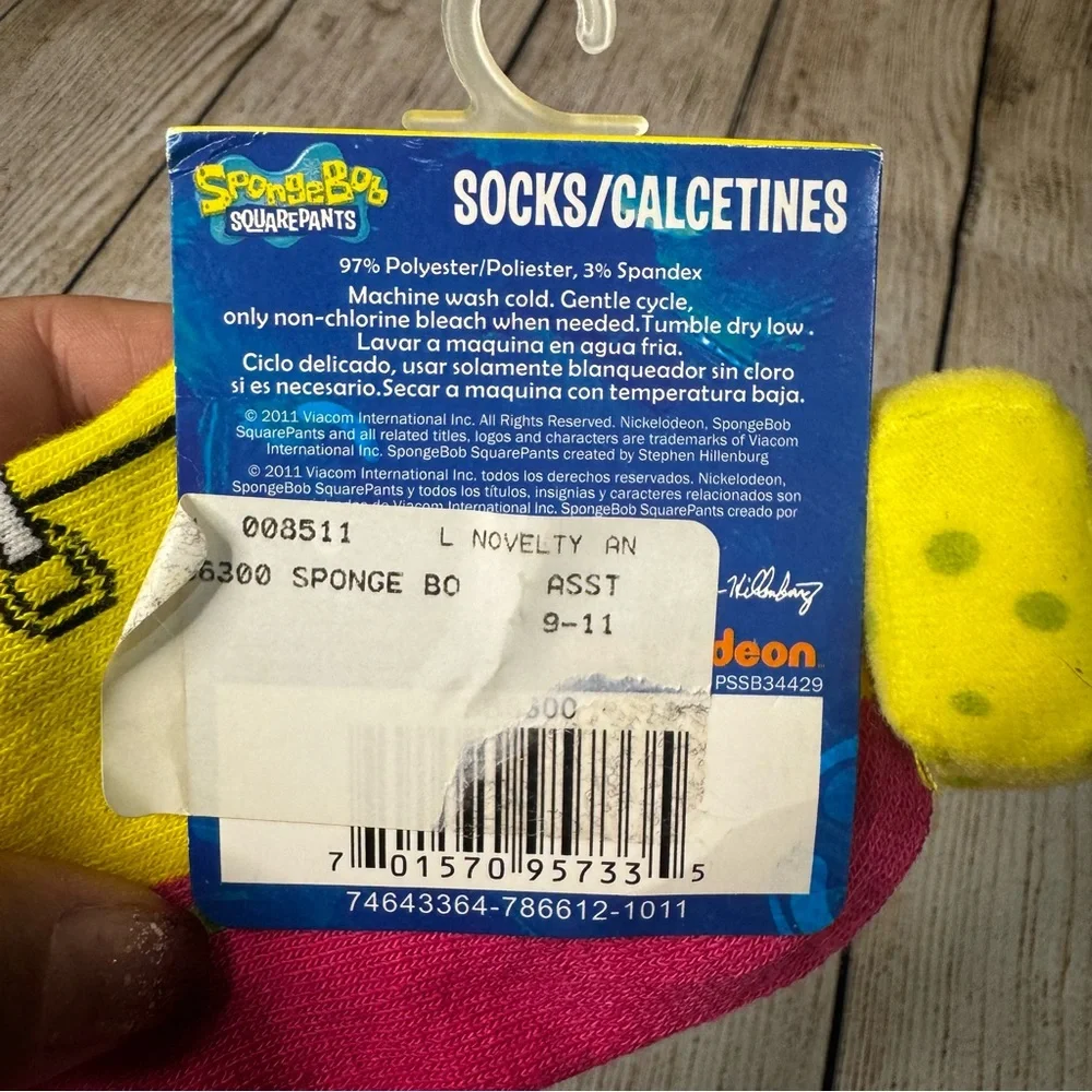 NWT Nickelodeon SpongeBob SquarePants Ankle Socks with Pompom Set (8 pairs)
